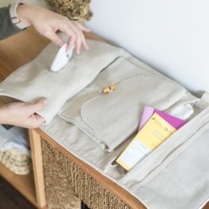 4 em 1 – Porta documentos, Muda fraldas, Bolsa de higiene, Saco para pendurar no carrinho